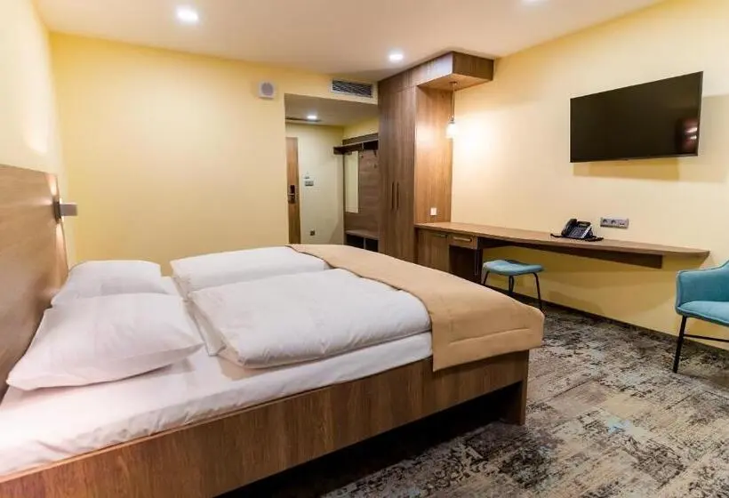 マウンテンビュースタンダードルーム, Spa & Wellness Hotel Fitak