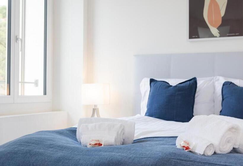 استودیوی سوپریور, Stayy The River Contactless Check In