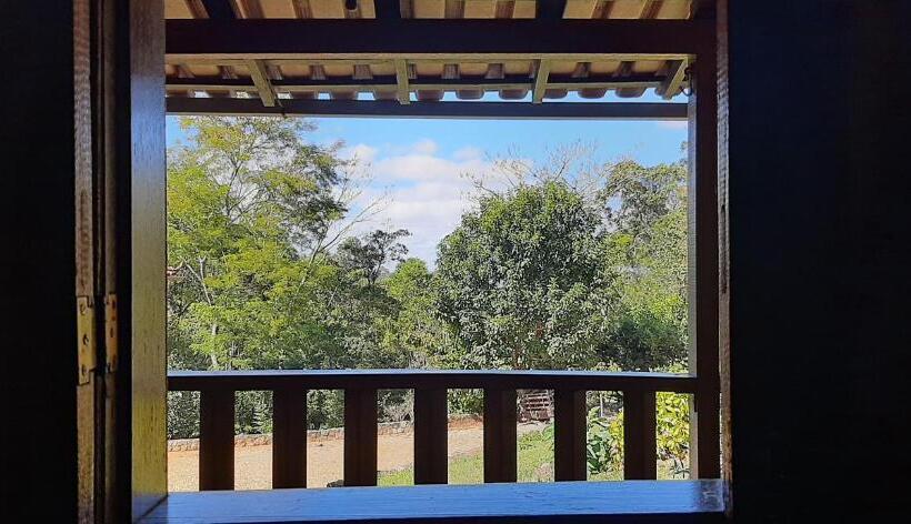 Standard Szoba Erkéllyel, Pousada Dos Olivais