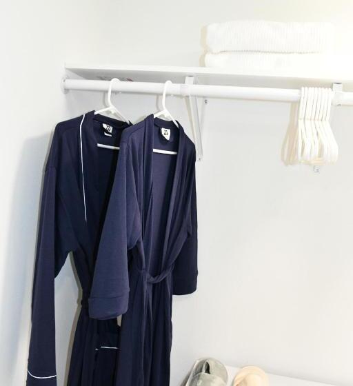 شقة غرفة واحدة مطلة على البحر, Breathtaking Views Beach Condo   Sleeps 8!