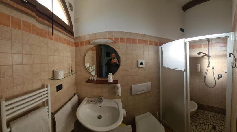 スタンダードルーム, Azienda Agricola Biologica Le Lucciole