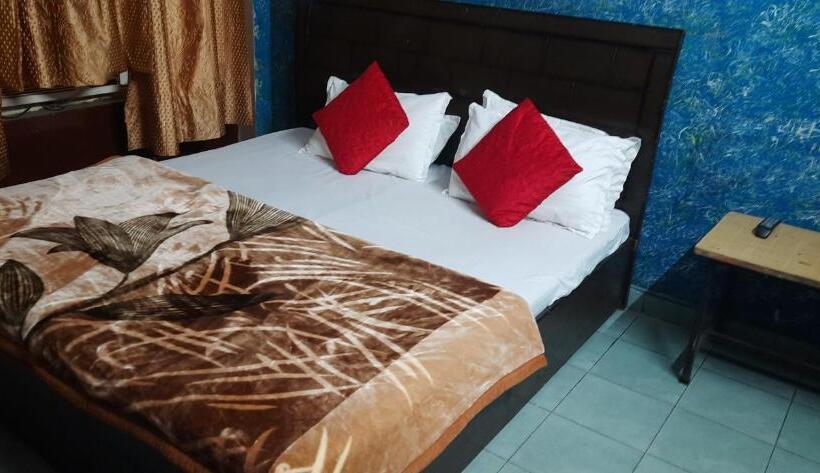 غرفة ديلوكس, Golden Height