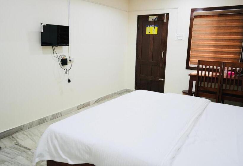 Номер Стандарт, Kalanad Residency