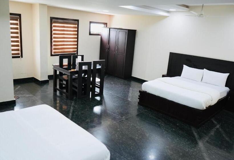 غرفة ديلوكس عائلية, Kalanad Residency