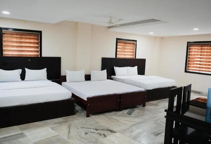 Perhehuone, Kalanad Residency