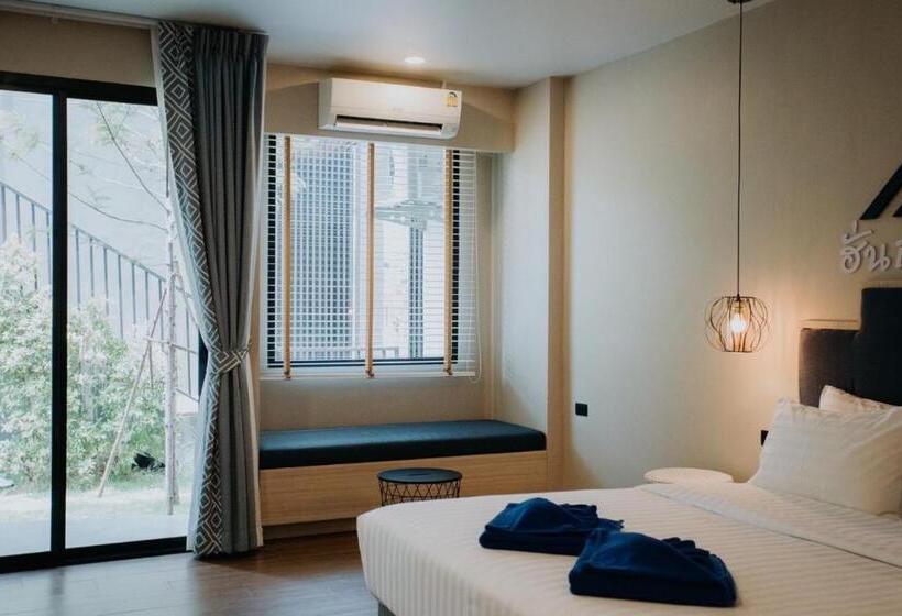 Номер Superior Кровать Кинг, Phu Sakon Ville