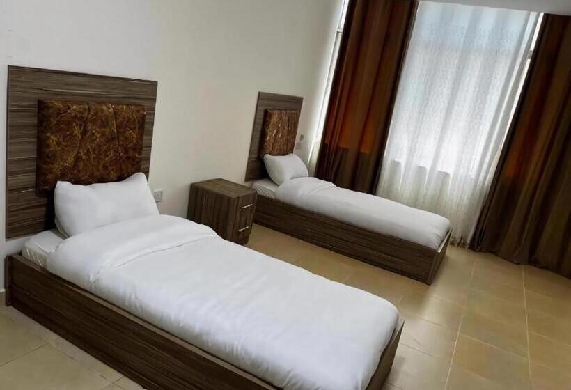 اتاق اکونومی, Rayan