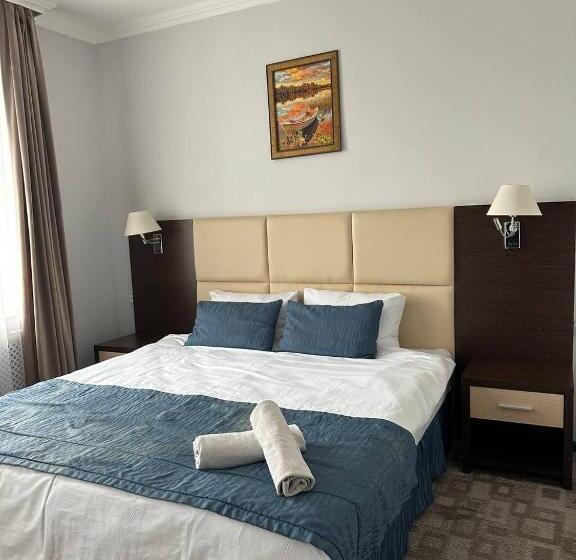 اتاق استاندارد, Tanzharyk