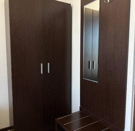 اتاق اکونومی, Tanzharyk