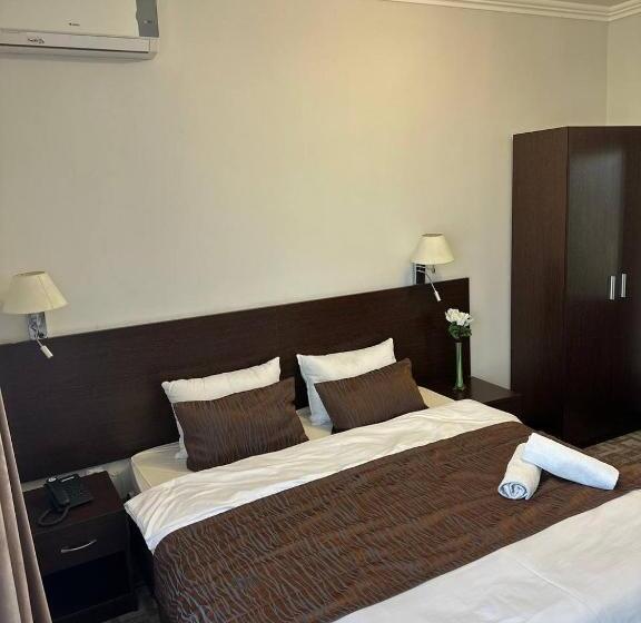 اتاق اکونومی, Tanzharyk