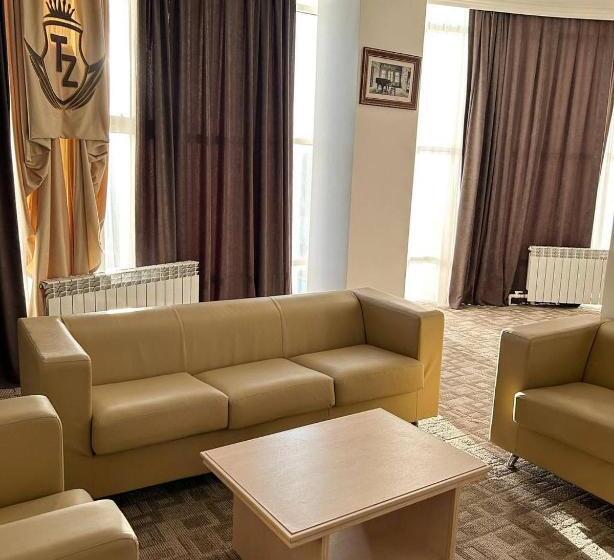 مجموعه ویستا شهر, Tanzharyk