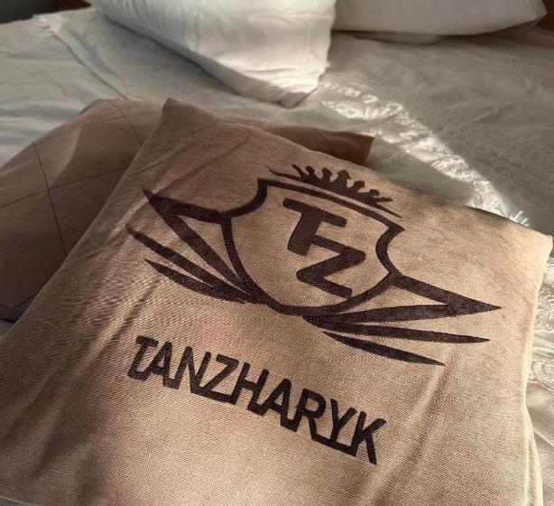 مجموعه ویستا شهر, Tanzharyk