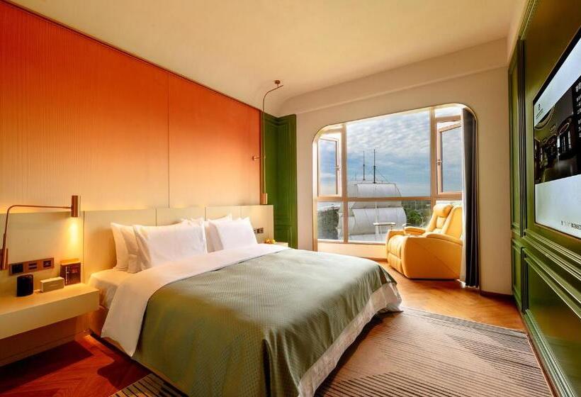 スイート, Tsingtao Time Resport