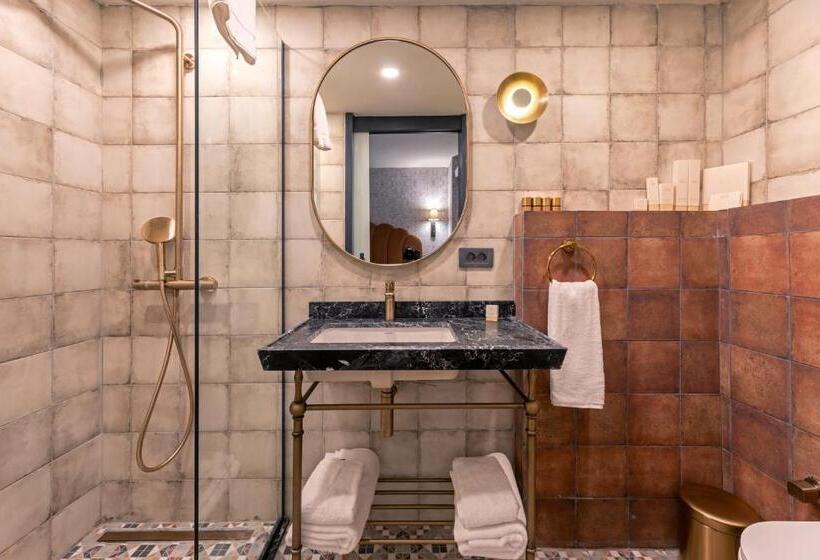 اتاق استاندارد با تخت بزرگ, Khai Hotel Karaköy