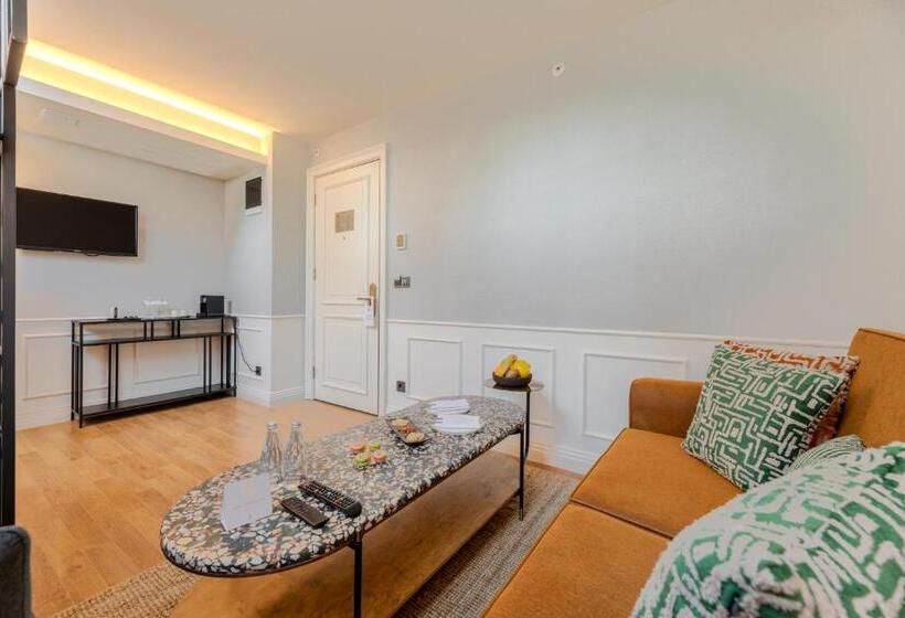 جناح سرير كينج, Khai Hotel Karaköy