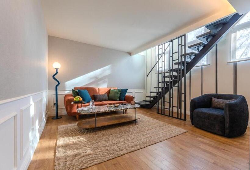 سوئیت با تخت بزرگ, Khai Hotel Karaköy