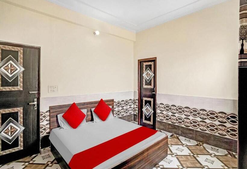 חדר קלאסי לשלושה, Oyo Flagship Da Urban Hotels & Restaurant