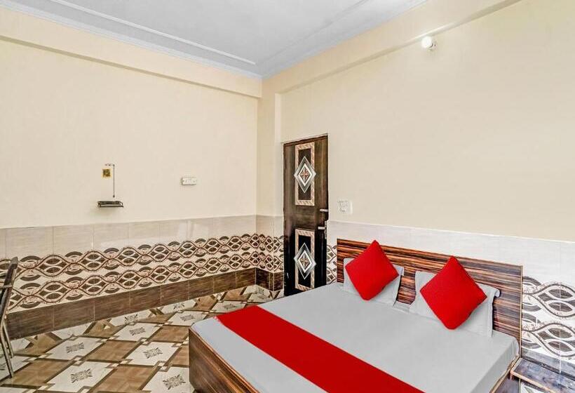 Трехместный Номер Классика, Oyo Flagship Da Urban Hotels & Restaurant