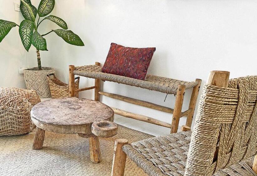 سوییت با چشمانداز دریا, Casa Alkimia Town