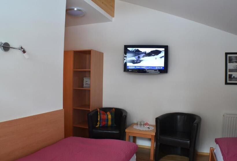 חדר סטנדרט לשלושה, Haus Stockibach