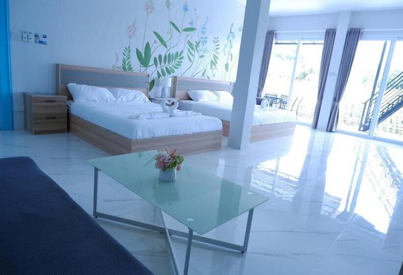 غرفة عائلية, Sunset Village Rayong