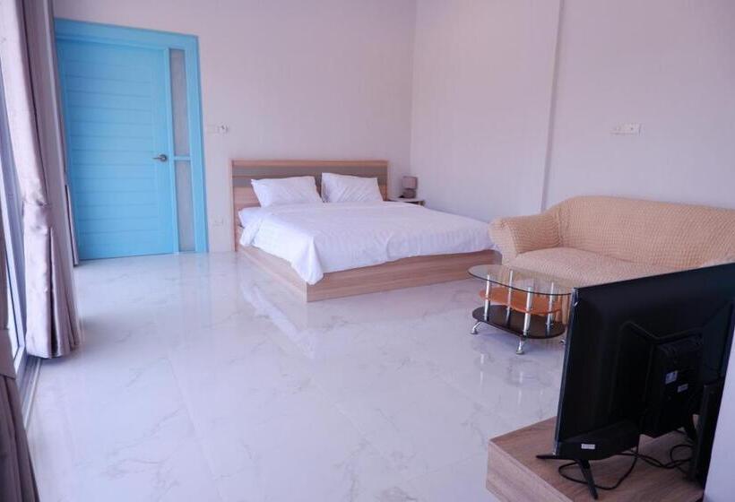 غرفة قياسية مزوَّدة بشُرفة, Sunset Village Rayong