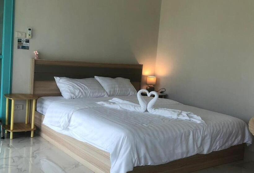 غرفة قياسية مزوَّدة بشُرفة, Sunset Village Rayong