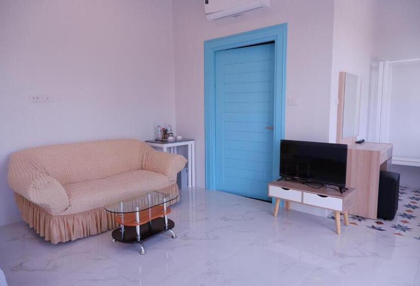 غرفة قياسية مزوَّدة بشُرفة, Sunset Village Rayong