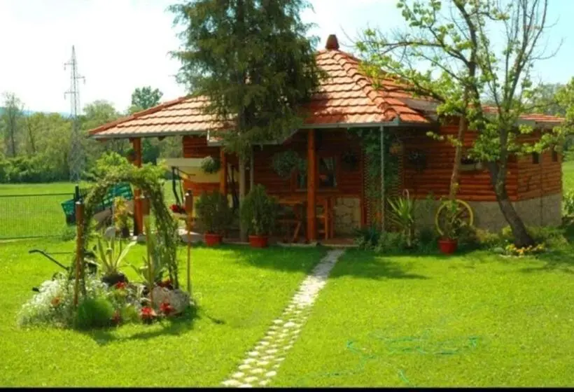 استودیوی لوکس, Smestaj Milovanovic