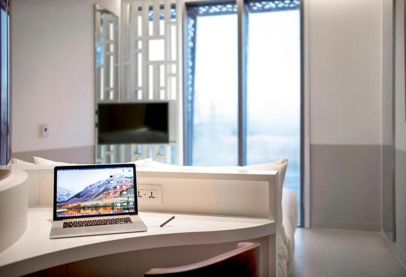 اتاق استاندارد با چشمانداز دریا, Wink Hotel Tuy Hoa Beach   24hrs Stay & Rooftop Pool Bar