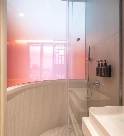 اتاق استاندارد با چشمانداز شهر, Wink Hotel Tuy Hoa Beach   24hrs Stay & Rooftop Pool Bar