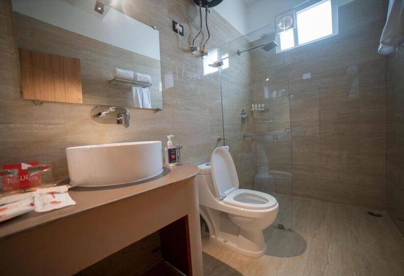 带大床的高级房间, Zip By Spree Hotels Gangtok