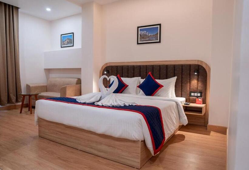 带大床的高级房间, Zip By Spree Hotels Gangtok