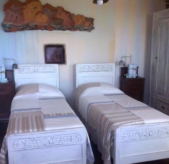 חדר משפחתי, B&b Terre E Colori