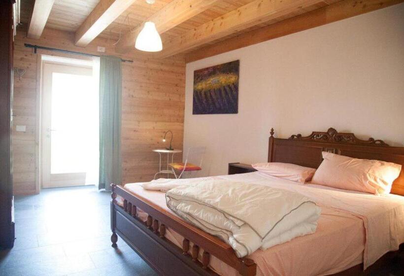 غرفة قياسية مطلة على الجبل, Agriturismo Athabaska