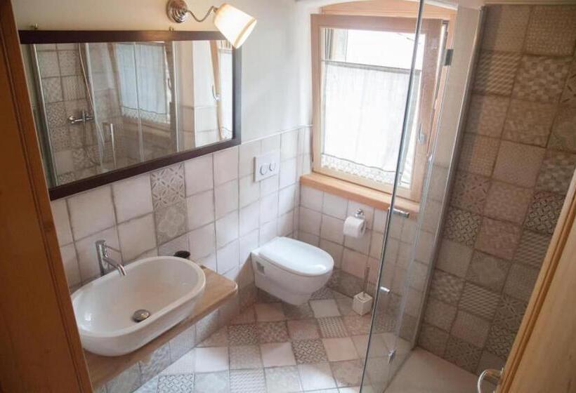 غرفة ديلوكس مطلة على الجبل, Agriturismo Athabaska