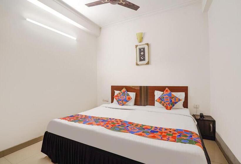 اتاق لوکس, Fabhotel Sai Residency