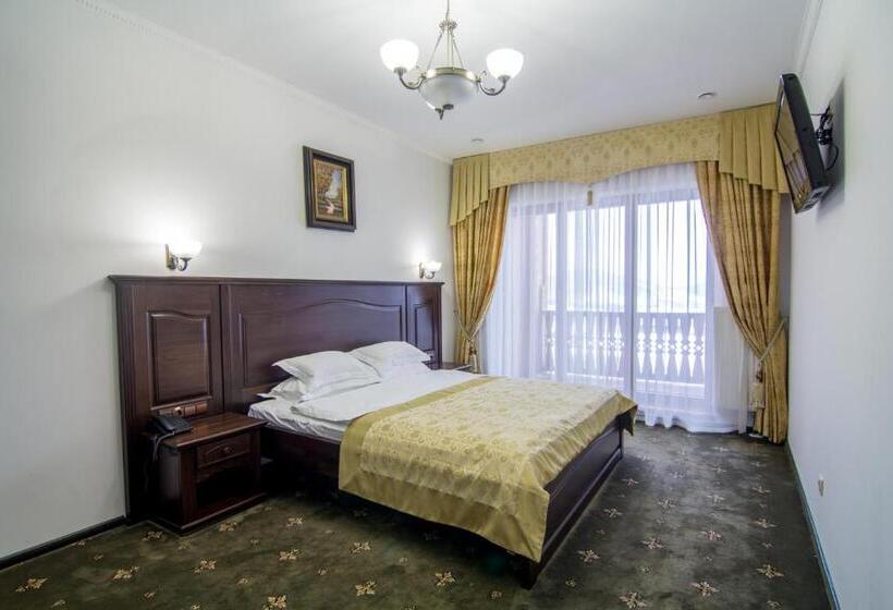 Suíte 2 Dormitórios, карпатська ружа