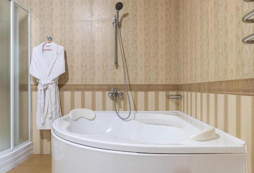 جناح, карпатська ружа