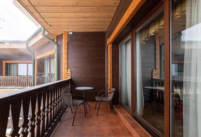 جناح, карпатська ружа