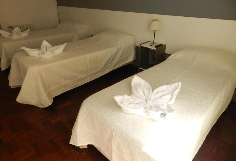 اتاق استاندارد سه نفره, 376