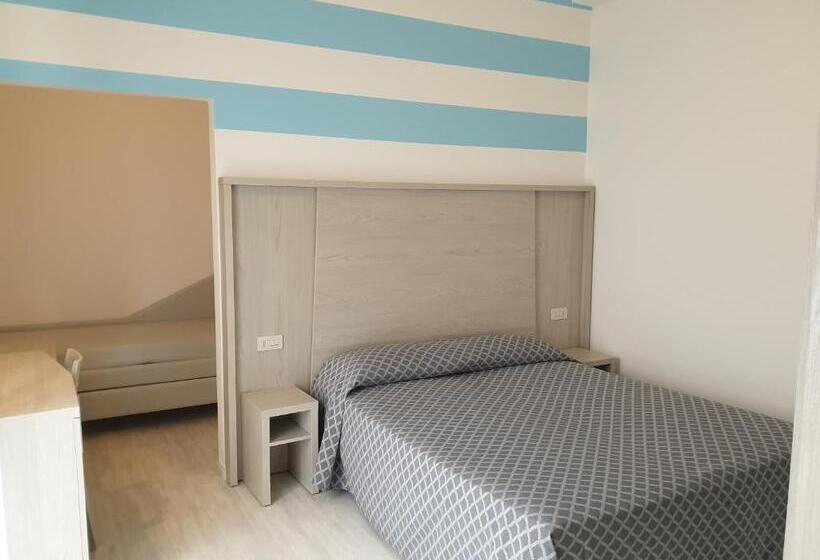 四人标准间, Admiral