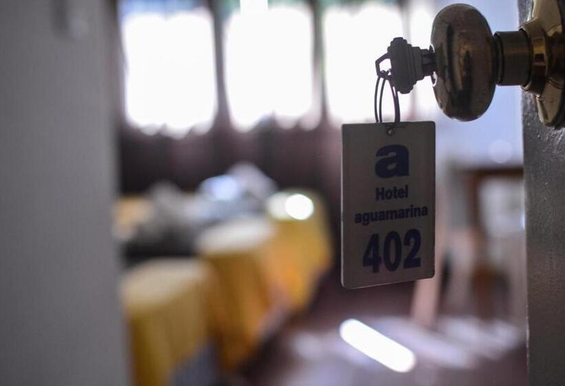 חדר סטנדרט לארבעה, Aguamarina