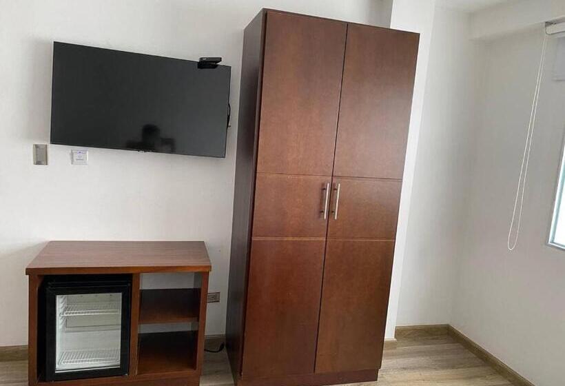 スタンダードルーム, Ciudad Promesa