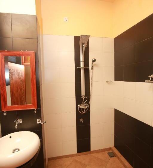 Quarto Estandar, Diyon Holiday Bungalow