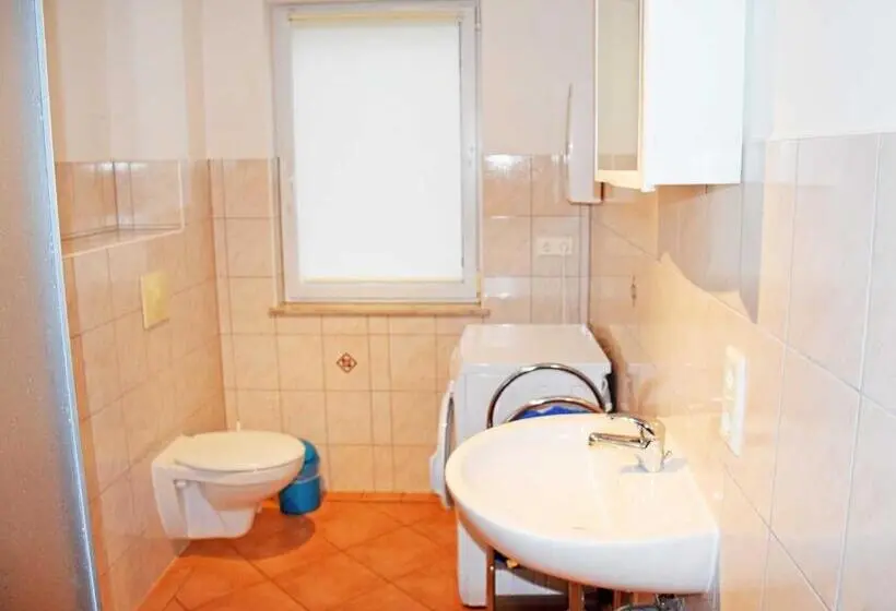テラス付き１ベッドルームアパートメント, Ferienappartements Familie Lenz