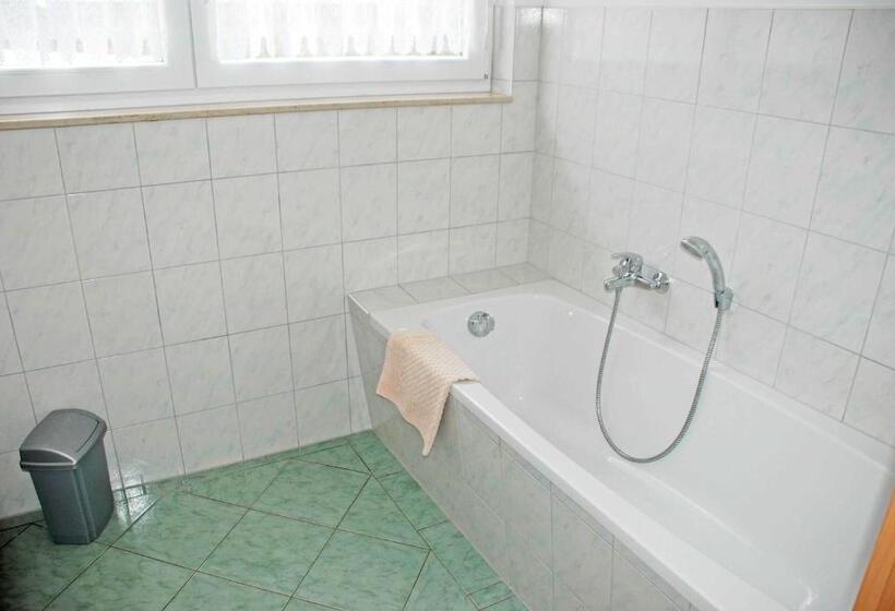 דירת חדר, Ferienappartements Familie Lenz