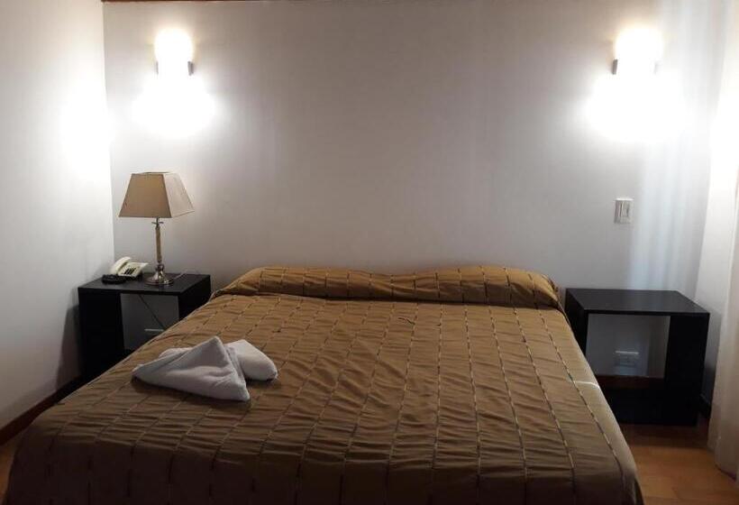 חדר סטנדרט, La Tavola