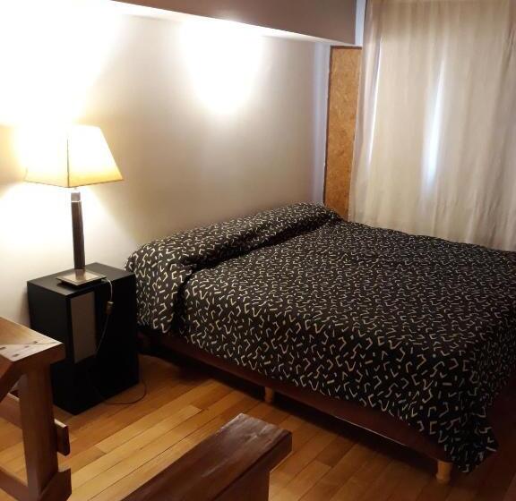 חדר סטנדרט לשלושה, La Tavola