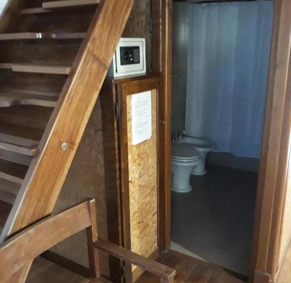 חדר לארבעה סטנדרטי עם מרפסת, La Tavola